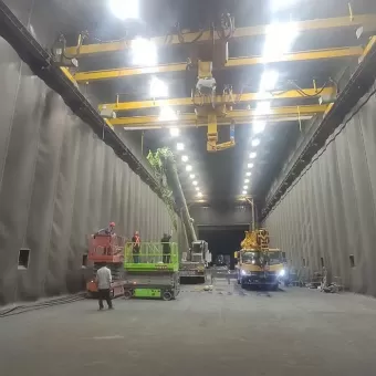 Sala de explosión de arena robótica