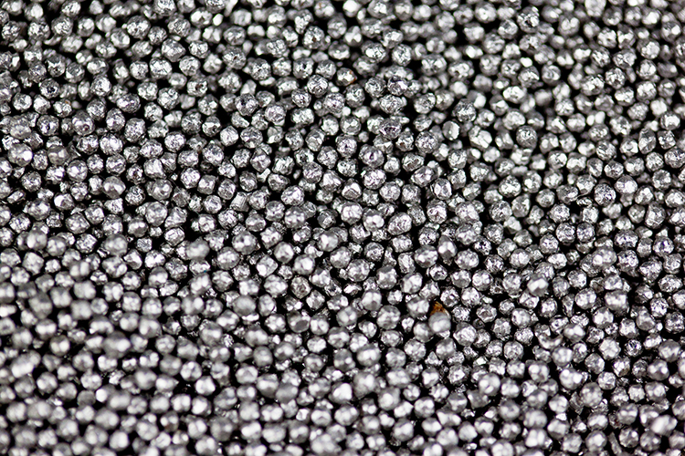 Tiro de acero fundido