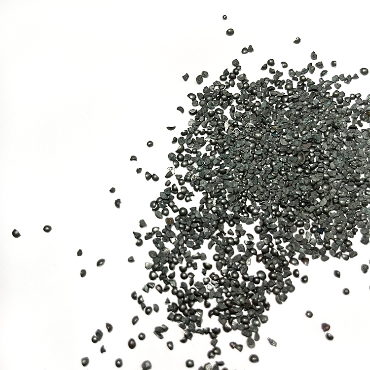 Arena de acero fundido